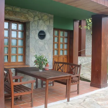 カントリーハウス La Xana リバデセリャ